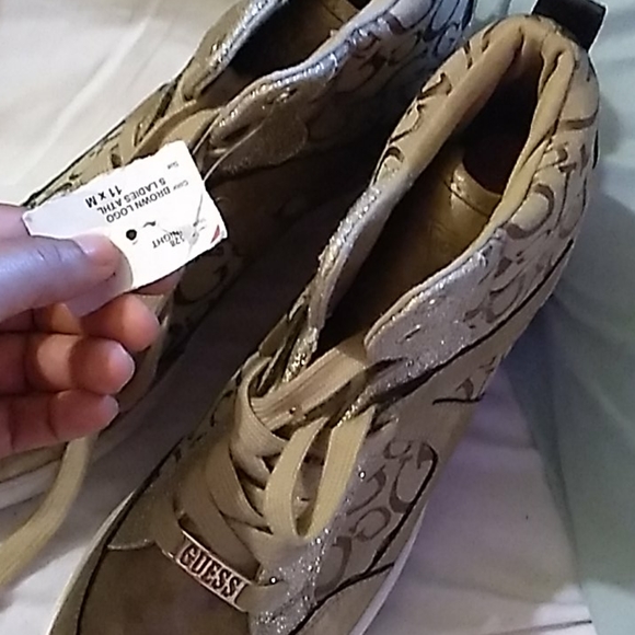 Boot - Picture 2 of 2